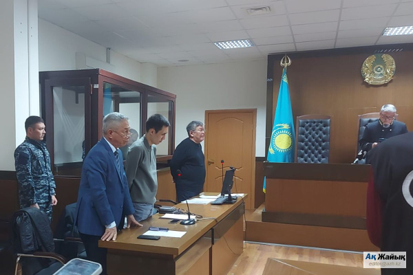 Скульптор остался крайним по делу о гибели девочки в парке Победы Атырау