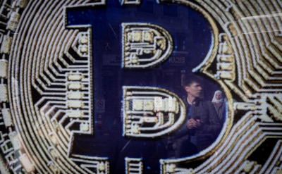 Курс биткоина упал до рекордного с октября 2024 года минимума