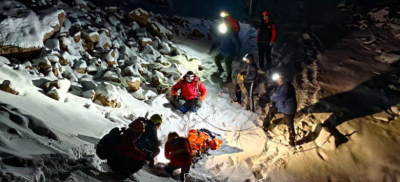 Двух женщин спасли в горах Алматы сотрудники МЧС РК