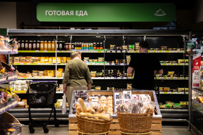 В России впервые запустили оплату наличными на кассах самообслуживания