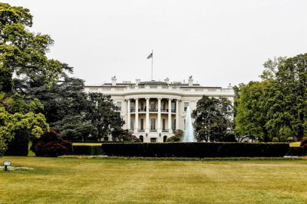 Европа готовится к сокращению &laquo;военных ресурсов&raquo;, выделяемых ей США, передает Bloomberg