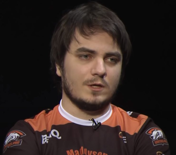 Уехавший в США блогер Мэддисон описал свою болезнь там словами &laquo;чуть не сдох&raquo;