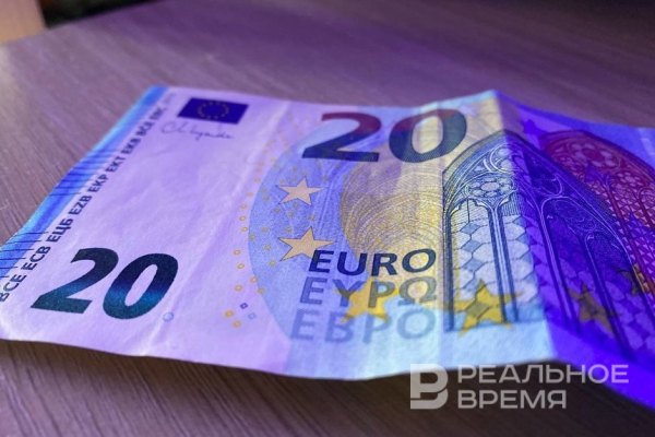 Центробанк поднял курс евро до 91,3 рубля