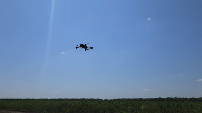 Хатылев заявил, что ИИ пока не может управлять дронами без человека