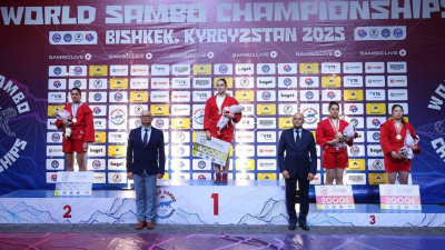 Чемпионат мира по самбо 2025: Казахстан завоевал серебро в командном зачете