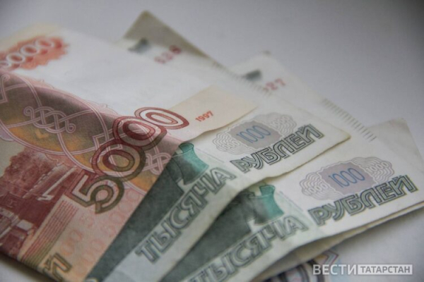 Центробанк продлил ограничения на снятие наличной валюты до сентября 2026 года