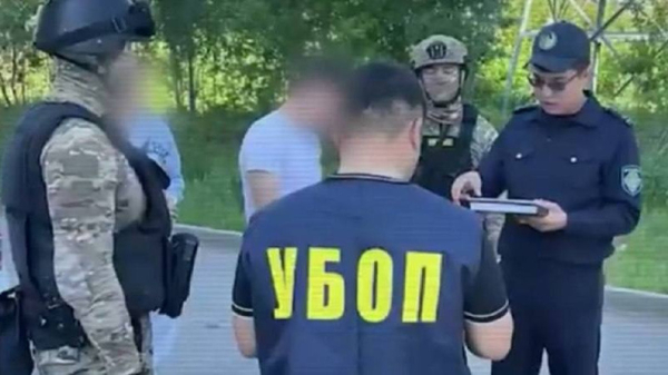 В Астане задержаны участники преступных групп, вымогавших деньги у граждан и предпринимателей