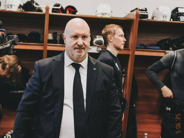 Уехавший в Канаду из-за семьи Бенуа Гру возглавил швейцарский &laquo;Цуг&raquo;