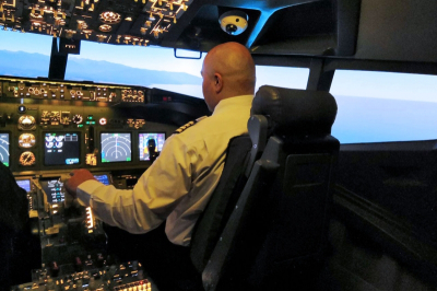 Пассажирский Boeing запросил экстренную посадку в Китае по пути в Барнаул