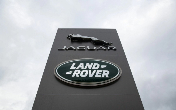 Американцы из-за Трампа больше не смогут купить новые Jaguar и Land Rover