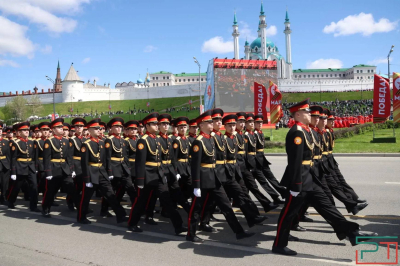 В Казани прошел Парад Победы - фото