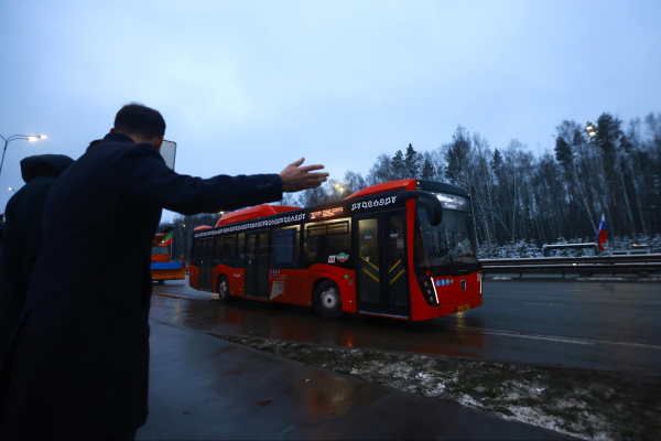 ДТП с фурой остановило движение автобусов по трём маршрутам в Казани