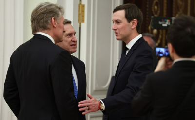 Делегации РФ и США перед переговорами в Кремле успели пообщаться без переводчиков