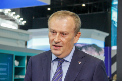 Дрозденко рассказал, как в 2026 году будут бороться с борщевиком