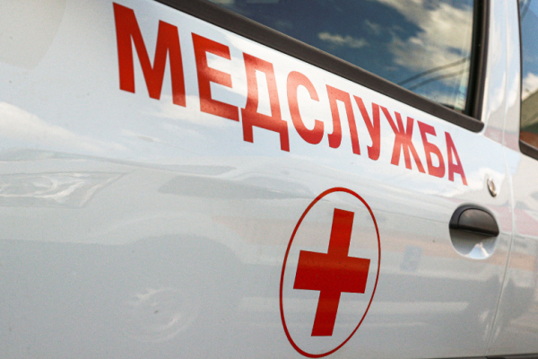 Уральские медики откачали ребенка во время приступа в самолете