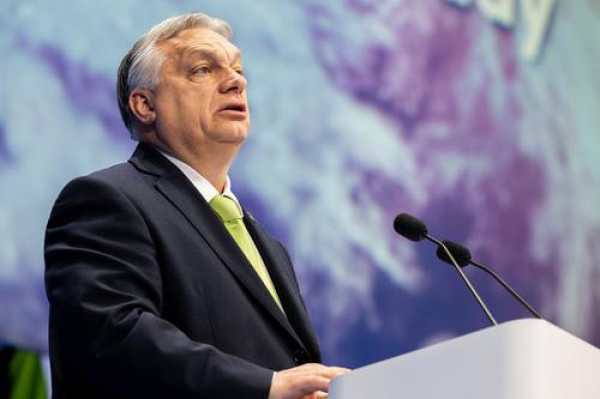 Азаров: вся европейская машина во время выборов была нацелена на снос Орбана