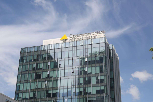 Сенатор - Банку развития Казахстана: Зачем финансировать строительство гостиниц?