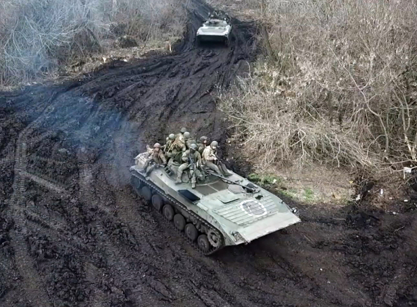 Минобороны: ВС России взяли под контроль поселок Сосновое в ДНР