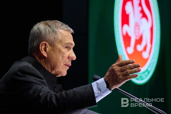 Минниханов поручил усилить информирование населения о действиях при угрозе атаки БПЛА