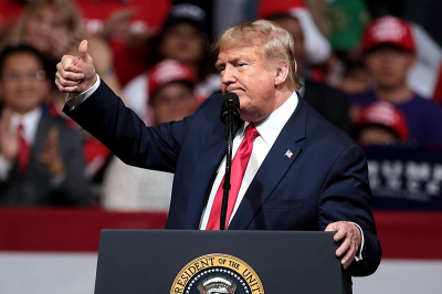 Рейтинг Трампа упал до 33%