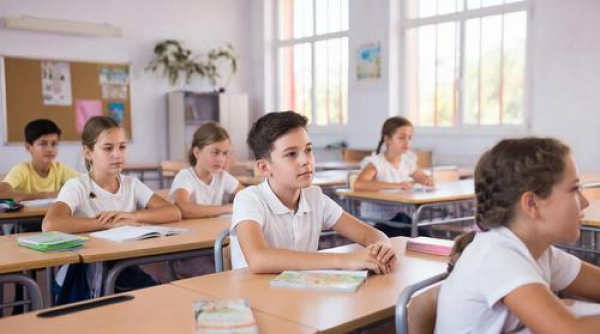 Российские школы сдают позиции: почему внуки не знают элементарного без репетиторов