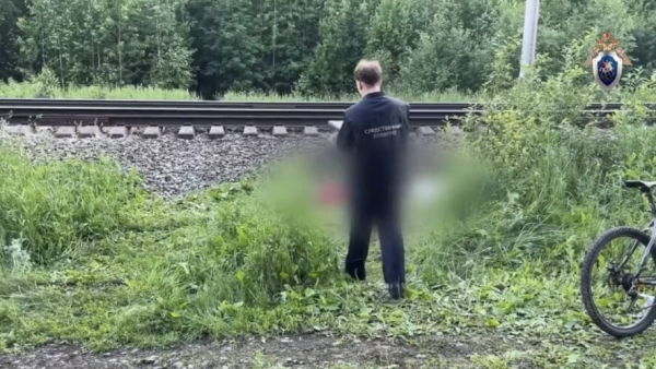 Тело ребенка у путей: поезд насмерть сбил 10-летнего мальчика - видео с места 16/06/2026 &ndash; Новости