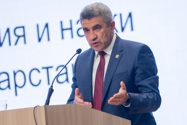 Глава минобрнауки РТ: школы не&nbsp;имеют права не&nbsp;принимать документы в&nbsp;10 класс