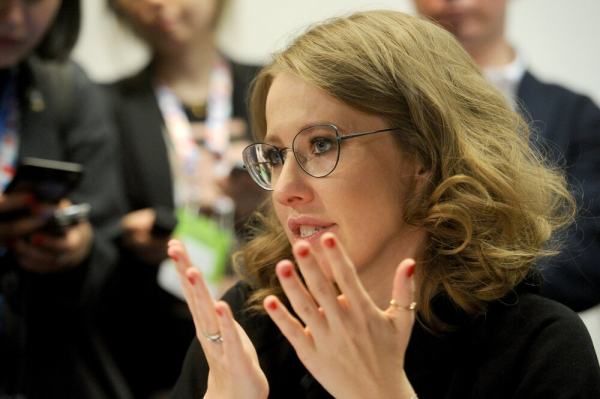 Как &laquo;черная метка&raquo;: почему от Ксении Собчак шарахаются звезды и какие обвинения ей предъявляют