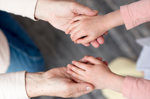 Казахстан усилил защиту прав детей: штат органов опеки увеличен