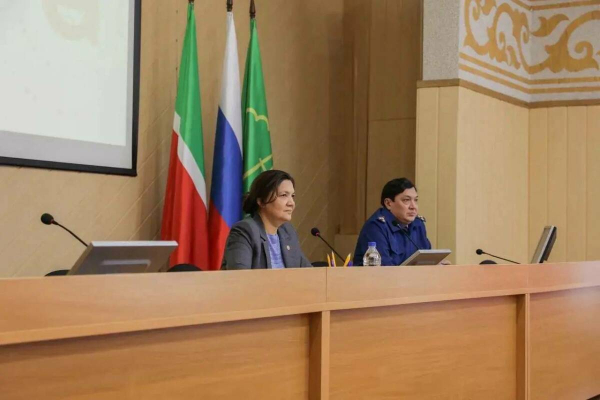 Глава Альметьевска поручила усилить контроль за продажей алкоголя несовершеннолетним