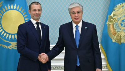 Токаев принял президента УЕФА