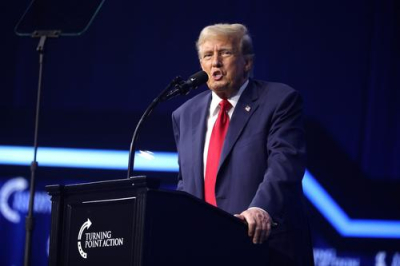Левитт не исключила, что охрана Трампа будет усилена в свете инцидента на приеме