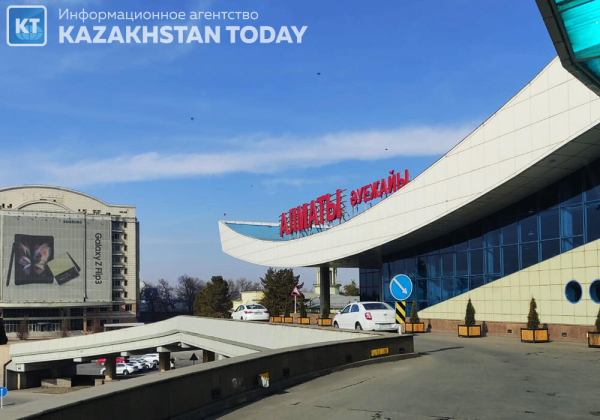 Рейсы на вылет и прибытие задерживаются в аэропорту Алматы