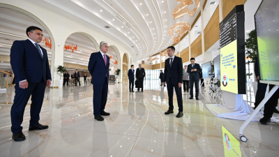 Глава государства посетил многофункциональный комплекс Tulip Hall