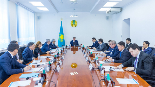 Бектенову доложили о ходе подготовки к строительству АЭС в Казахстане
