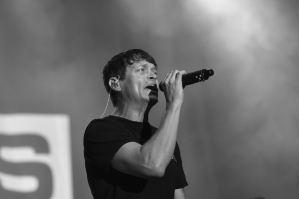 Скончался вокалист популярной американской рок-группы 3 Doors Down