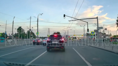 На пешеходном переходе в Казани пожилая женщина попала под колеса УАЗа 31/05/2026 &ndash; Новости